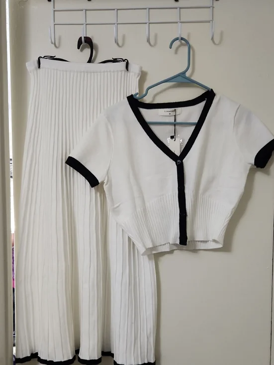 Commense 2-Piece Knit Set NWT - Picture 1 of 9